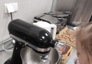 Warsztaty Pieczenia Pierników w Zespole Szkół im. Mikołaja Kopernika w Koninie - grupa V