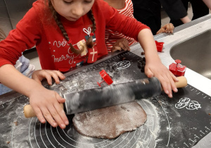 Warsztaty Pieczenia Pierników w Zespole Szkół im. Mikołaja Kopernika w Koninie - grupa V