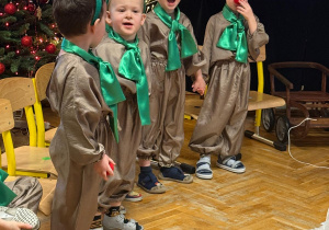 „Choinka w Aniołkowie”- spotkanie świąteczne w grupie II