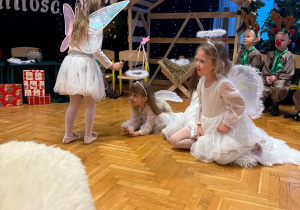 „Choinka w Aniołkowie”- spotkanie świąteczne w grupie II