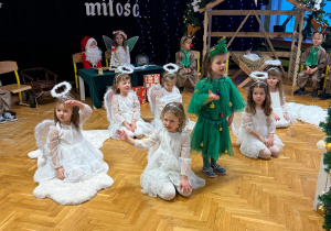 „Choinka w Aniołkowie”- spotkanie świąteczne w grupie II