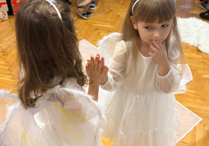 „Choinka w Aniołkowie”- spotkanie świąteczne w grupie II