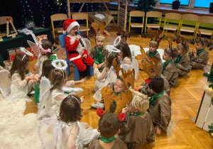 „Choinka w Aniołkowie”- spotkanie świąteczne w grupie II