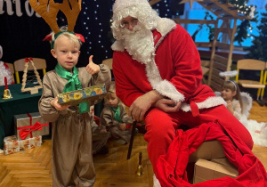 „Choinka w Aniołkowie”- spotkanie świąteczne w grupie II