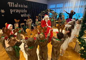 „Choinka w Aniołkowie”- spotkanie świąteczne w grupie II