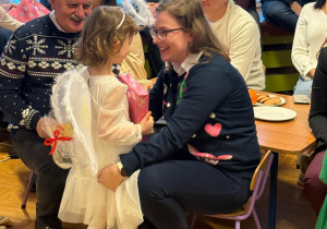 „Choinka w Aniołkowie”- spotkanie świąteczne w grupie II