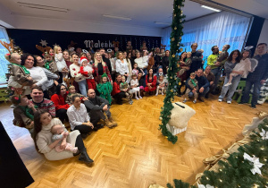 „Choinka w Aniołkowie”- spotkanie świąteczne w grupie II