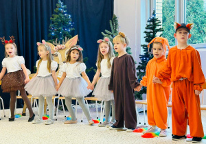 "Świąteczne zamieszanie" - uroczystość choinkowa w gr. XI