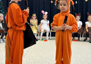 "Świąteczne zamieszanie" - uroczystość choinkowa w gr. XI