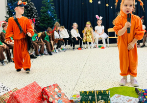 "Świąteczne zamieszanie" - uroczystość choinkowa w gr. XI