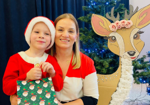 "Świąteczne zamieszanie" - uroczystość choinkowa w gr. XI