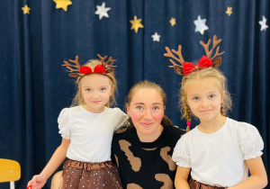 "Świąteczne zamieszanie" - uroczystość choinkowa w gr. XI