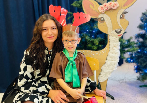 "Świąteczne zamieszanie" - uroczystość choinkowa w gr. XI