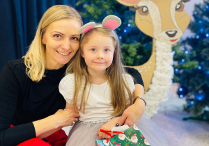 "Świąteczne zamieszanie" - uroczystość choinkowa w gr. XI