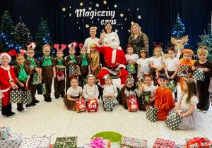 "Świąteczne zamieszanie" - uroczystość choinkowa w gr. XI