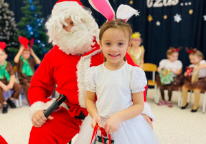 "Świąteczne zamieszanie" - uroczystość choinkowa w gr. XI