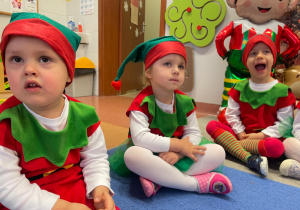 „Choinka Krasnoludków..." - Uroczystość Choinkowa w grupie IX