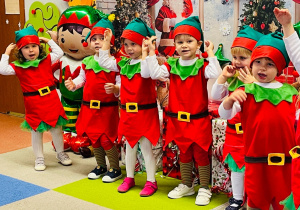 „Choinka Krasnoludków..." - Uroczystość Choinkowa w grupie IX