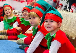„Choinka Krasnoludków..." - Uroczystość Choinkowa w grupie IX
