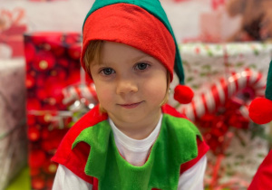 „Choinka Krasnoludków..." - Uroczystość Choinkowa w grupie IX