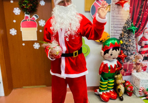 „Choinka Krasnoludków..." - Uroczystość Choinkowa w grupie IX