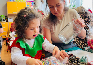 „Choinka Krasnoludków..." - Uroczystość Choinkowa w grupie IX