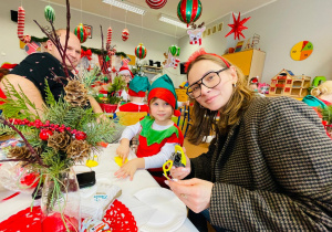 „Choinka Krasnoludków..." - Uroczystość Choinkowa w grupie IX