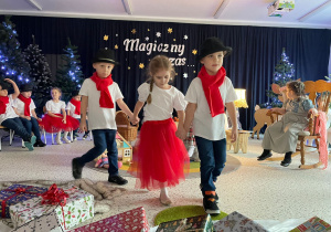 „Gwiazdkowy prezent” – uroczystość bożonarodzeniowa w gr. XII