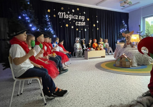 „Gwiazdkowy prezent” – uroczystość bożonarodzeniowa w gr. XII