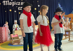 „Gwiazdkowy prezent” – uroczystość bożonarodzeniowa w gr. XII