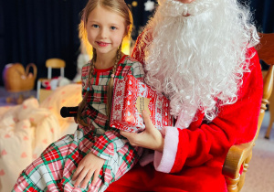 „Gwiazdkowy prezent” – uroczystość bożonarodzeniowa w gr. XII