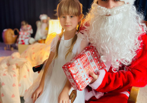 „Gwiazdkowy prezent” – uroczystość bożonarodzeniowa w gr. XII