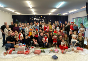 „Gwiazdkowy prezent” – uroczystość bożonarodzeniowa w gr. XII