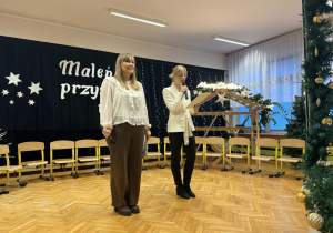 Przedstawienie świąteczne "Elfy wesołe"- grupa VII