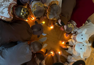 "Maleńka przyszła Miłość..."- Jasełka w gr. VI