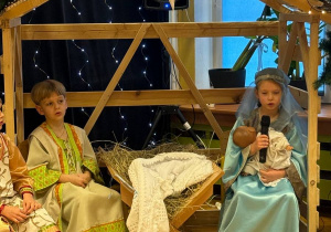 "Maleńka przyszła Miłość..."- Jasełka w gr. VI