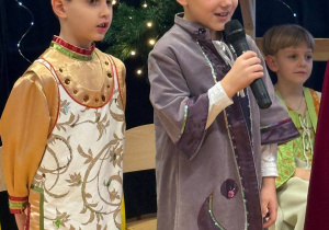 "Maleńka przyszła Miłość..."- Jasełka w gr. VI