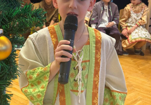 "Maleńka przyszła Miłość..."- Jasełka w gr. VI