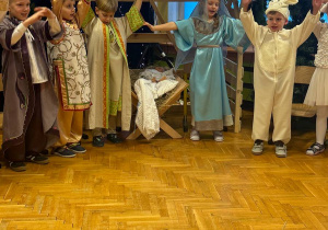 "Maleńka przyszła Miłość..."- Jasełka w gr. VI