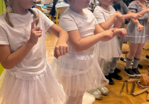 "Maleńka przyszła Miłość..."- Jasełka w gr. VI