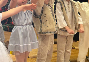 "Maleńka przyszła Miłość..."- Jasełka w gr. VI