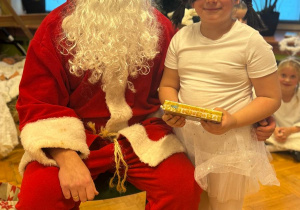 "Maleńka przyszła Miłość..."- Jasełka w gr. VI