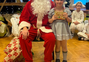 "Maleńka przyszła Miłość..."- Jasełka w gr. VI