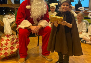 "Maleńka przyszła Miłość..."- Jasełka w gr. VI