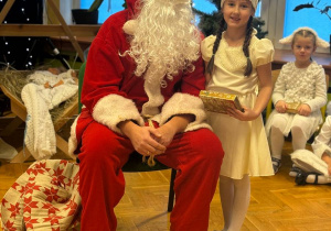 "Maleńka przyszła Miłość..."- Jasełka w gr. VI