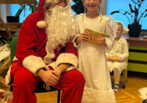 "Maleńka przyszła Miłość..."- Jasełka w gr. VI