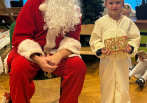 "Maleńka przyszła Miłość..."- Jasełka w gr. VI