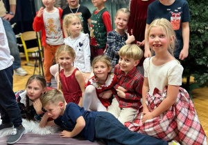 "Maleńka przyszła Miłość..."- Jasełka w gr. VI