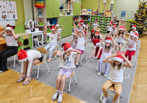 „Bądź wysportowany jak Święty Mikołaj” – aktywnie i na sportowo w gr. IV