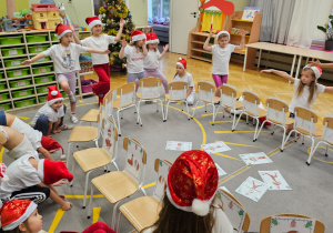 „Bądź wysportowany jak Święty Mikołaj” – aktywnie i na sportowo w gr. IV